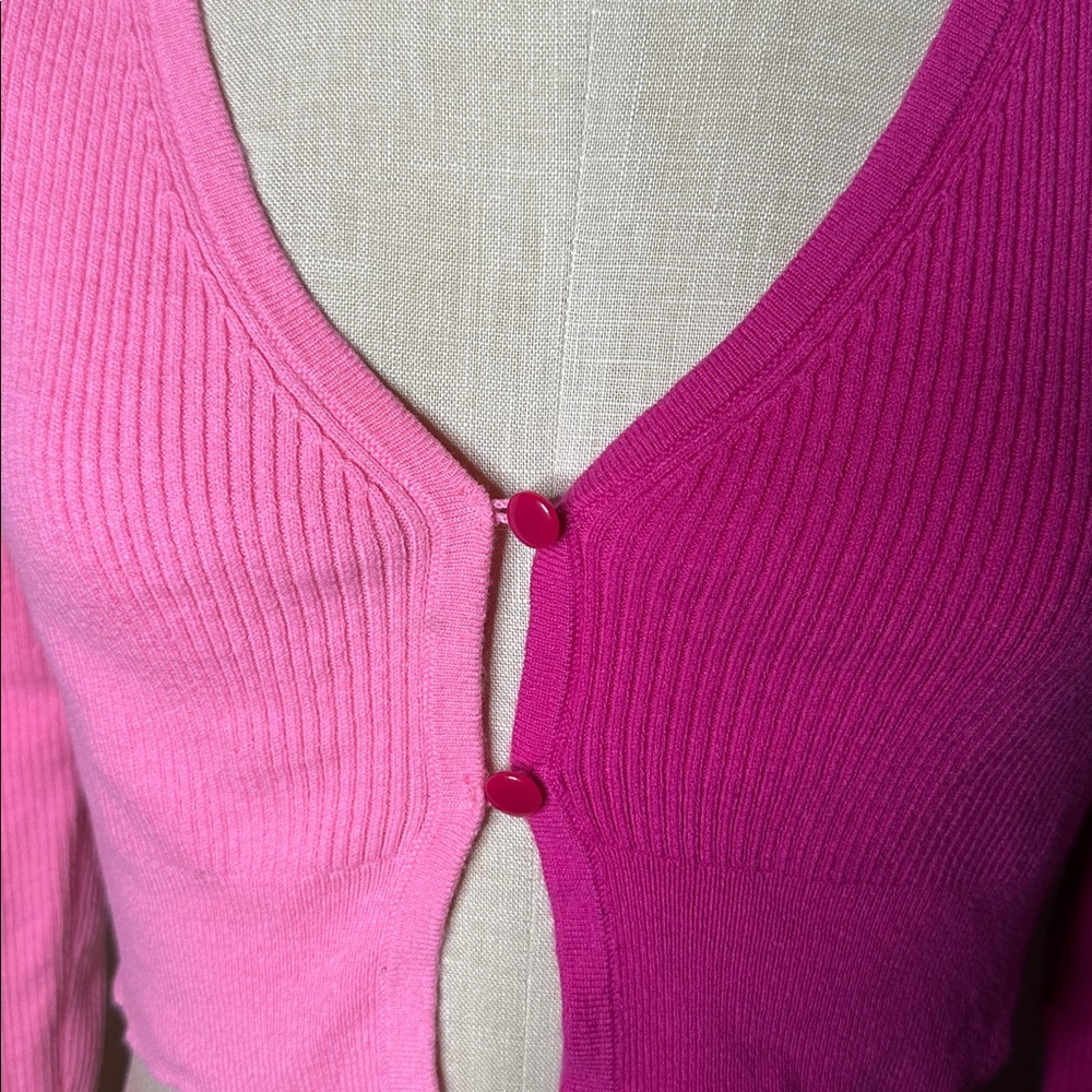 Wild Fable Two Tone Pink Cropped Button Front Longsleeve - Picture 2 of 4